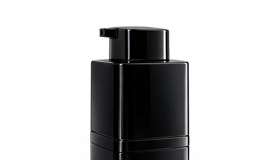 Tiegel der Retinol Nachtcreme 50 ml für die Anti-Aging Gesichtspflege am Abend.